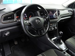 Volkswagen T-Roc 2019