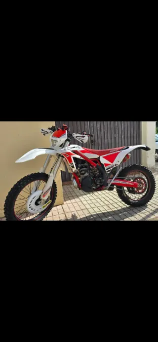 Beta Xtrainer 300 2T, año 2015, 5500km