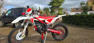 Beta Xtrainer 300 2T, año 2015, 5500km