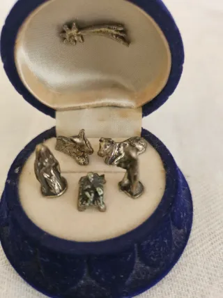 Dos objetos plata de Ley