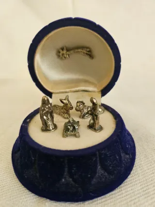 Dos objetos plata de Ley