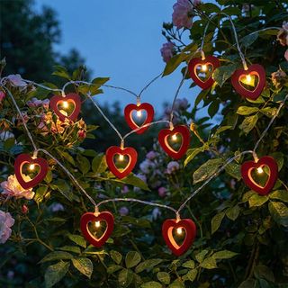 Guirnalda Corazones Madera Rojos LED