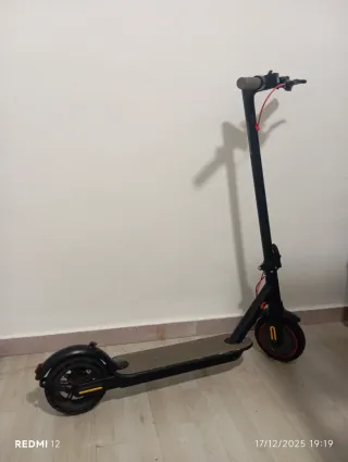 Patinete Eléctrico MK083 no tiene cargador