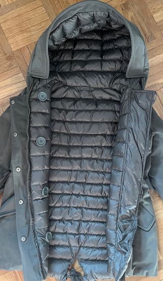 Abrigo REVERSIBLE de Plumas/impermeable. IMPECABLE