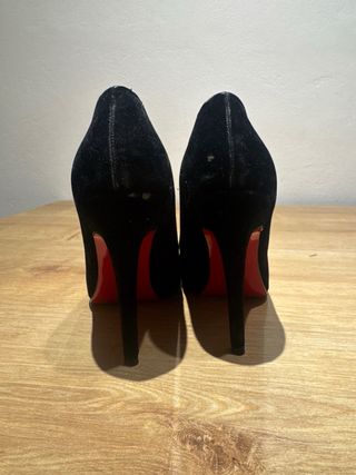 Zapatos de tacón Christian Louboutin negros