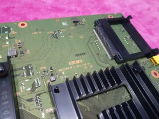 Main! TV. / SONY. Modelo: 49XF9005 / N° 31