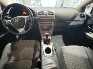 Toyota Avensis 120D 2011