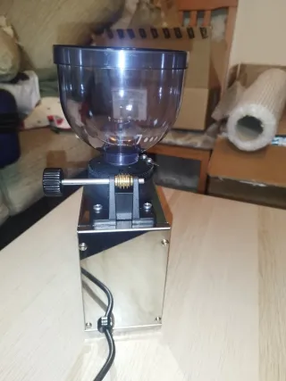 Molinillo Lelit Fred cónico plata/transparente