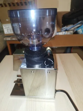 Molinillo Lelit Fred cónico plata/transparente