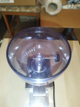 Molinillo Lelit Fred cónico plata/transparente