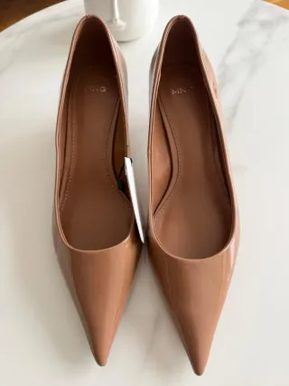 Zapatos charol tacon bajo 39