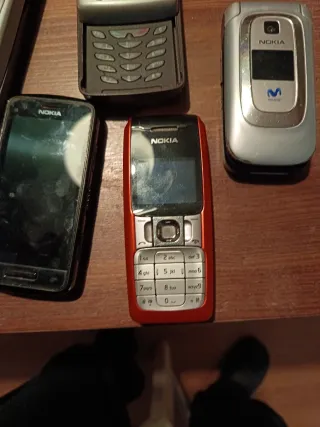 Lote 5 teléfonos móviles Nokia