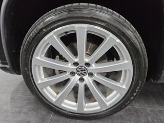 VOLKSWAGEN Tiguan 2.0 TDI Tiptronic R-Line 4motion