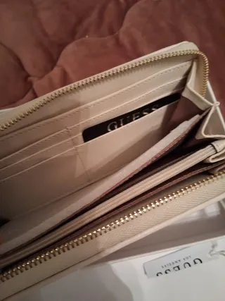 Portafoglio Guess Beige Trapuntato