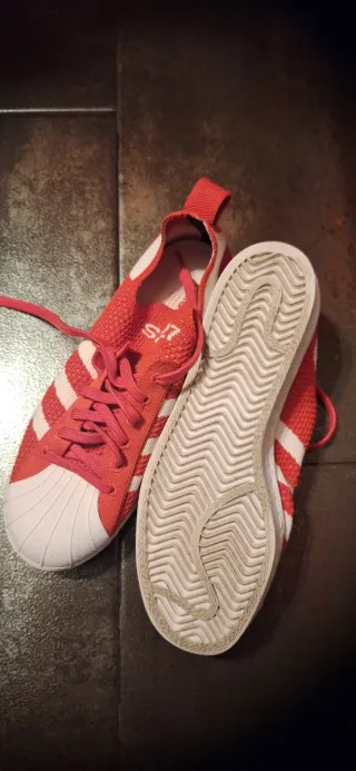 Zapatillas Adidas Superstar Rojas y Blancas