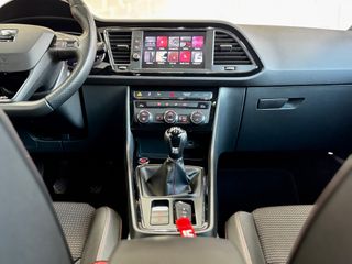 SEAT Leon 2.0 TDI 150 FR PLUS EDITION con techo