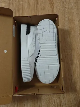 Sneakers Puma Donna Taglia 40.5 Nuove