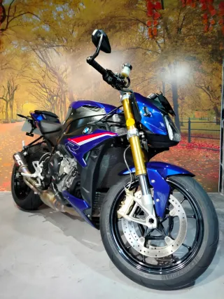 BMW S1000R