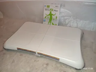 Tabla Wii Balance Board + Wii Fit Plus