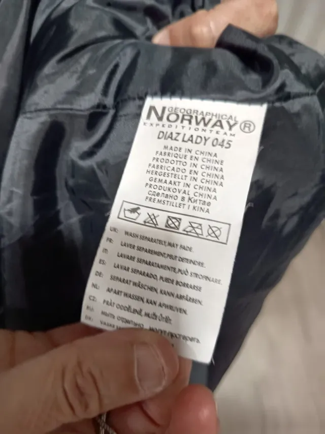 Abrigo Geographical Norway Negro Talla XS