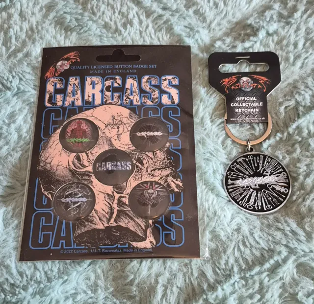 Pack Button Badge Set e Porta-chaves 1/2