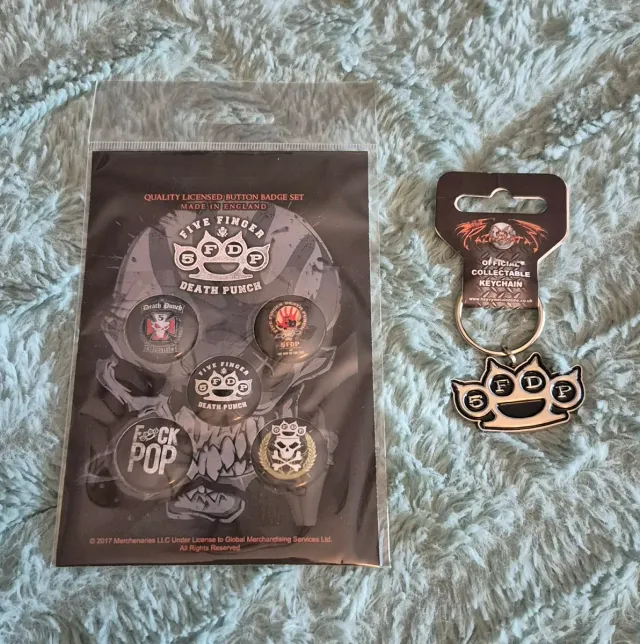 Pack Button Badge Set e Porta-chaves 1/2