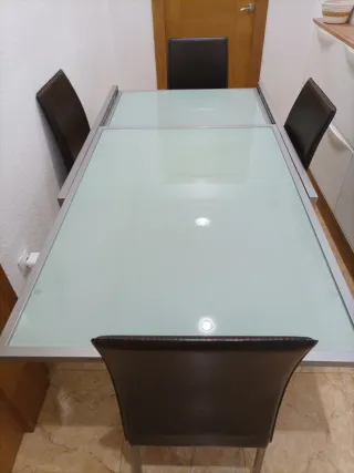 Mesa de comedor se puede llebar Al sitio furgoneta