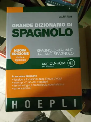 Grande Dizionario di Spagnolo" de Laura Tam