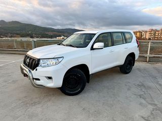 Toyota Land Cruiser 150 2020