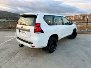 Toyota Land Cruiser 150 2020