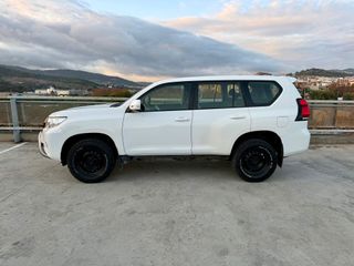 Toyota Land Cruiser 150 2020