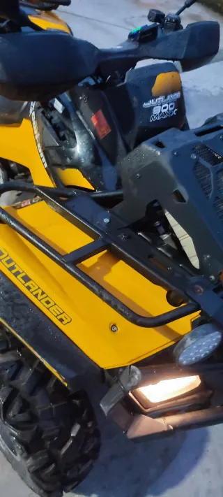 Can-Am Outlander 800R MAX Atv quad