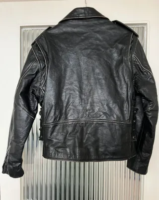 Chupa/chaqueta cuero T.L/M (medidas en texto)