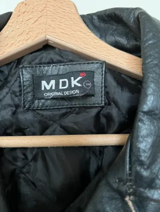 Chupa/chaqueta cuero T.L/M (medidas en texto)