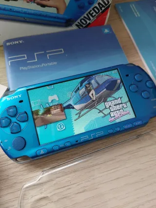 PSP 3000 azul en caja