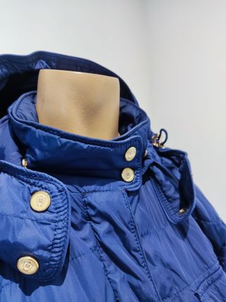 Cazadora azul Massimo Dutti con capucha