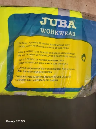 Chaqueta de trabajo impermeable amarilla