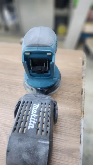 Lijadora Orbital Makita a Batería