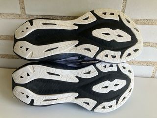 Zapatillas Asics Novablast 3 Platinum