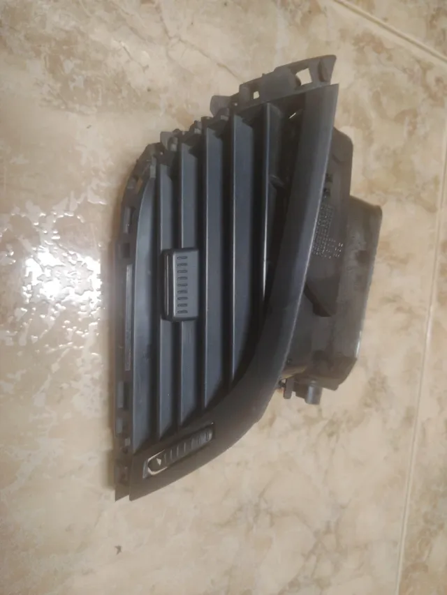 Rejilla Salida Aire Peugeot 207 Salpicadero