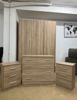 Pack Dormitorio Armario + mesitas + Comoda! NUEVO!