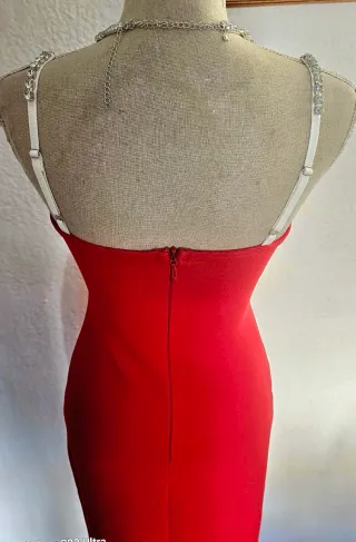 Vestido Bandage Rojo y Blanco con pedreria.