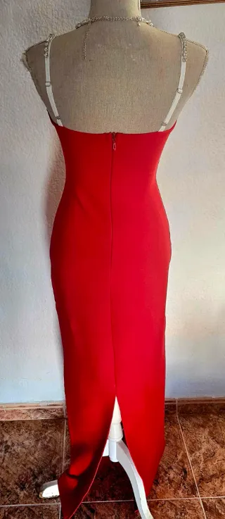 Vestido Bandage Rojo y Blanco con pedreria.