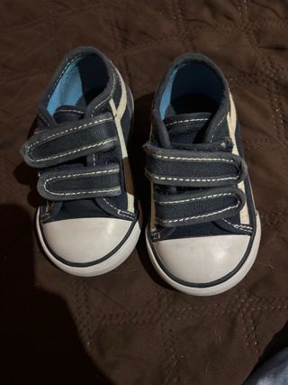 Zapatillas niño talla 19