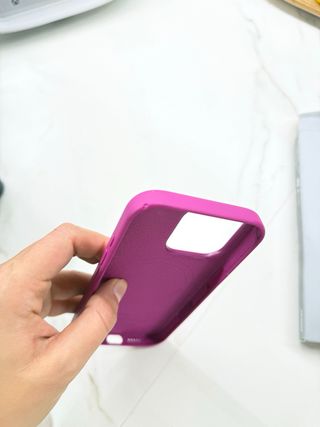 Funda Silicona iPhone 16 Pro Morado