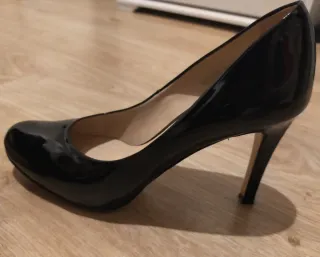 Zapatos Gloria Ortiz charol negros Talla 40