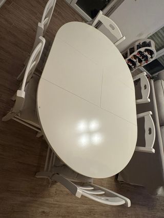 Tavolo rotondo allungabile bianco e sedie