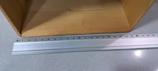 Casita de madera, muñecas ECHANTIMALS y miniaturas