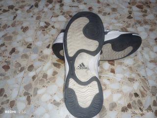 Adidas Nastase Talla 40- Casi Nuevas