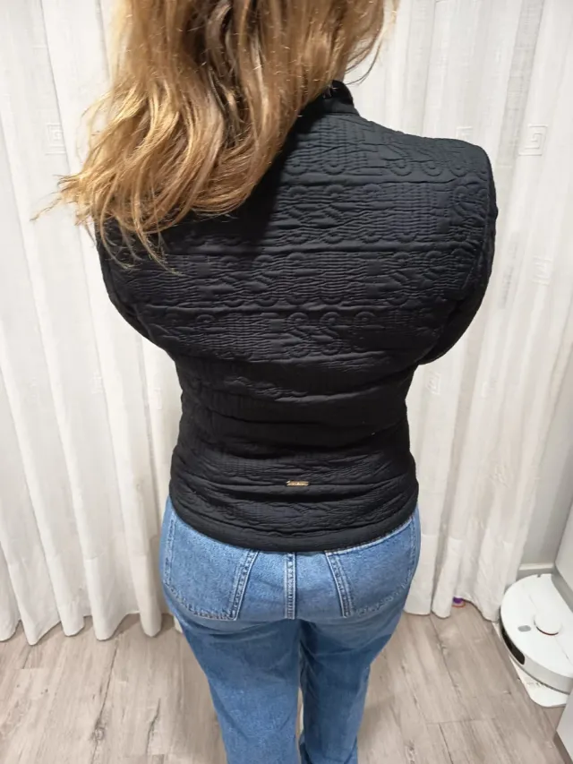 Chaqueta Guess Negra Talla S